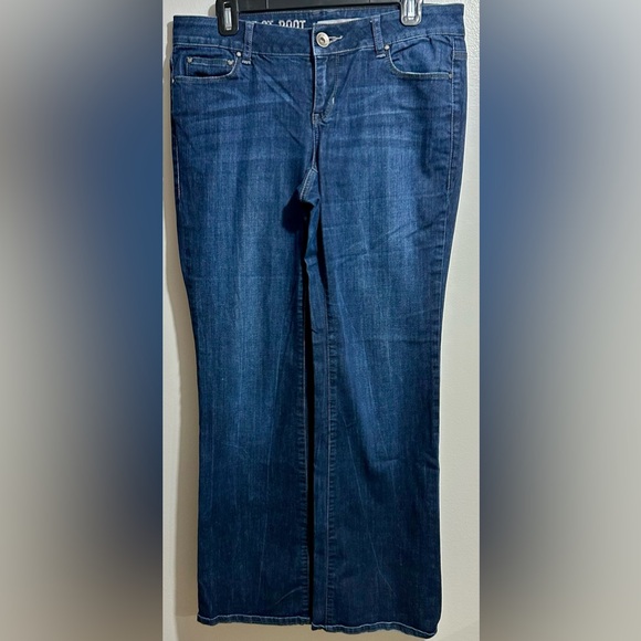 DKNY Dark Blue Flare Jeans (126) - Picture 1 of 4